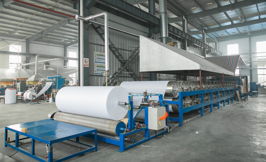 Discount Sales Stock Lot Non Woven Fusible Interlining in Garments